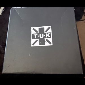 Platform 2.5. Heel 3. Color Black.